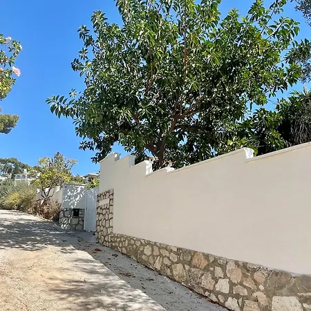 Apartment Private & Charming Self-contained On Beautiful *